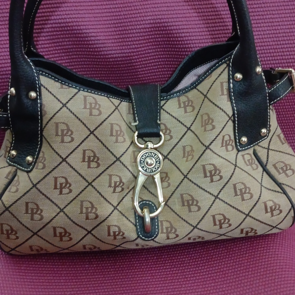 Dooney Bourke - Picture 1 of 15